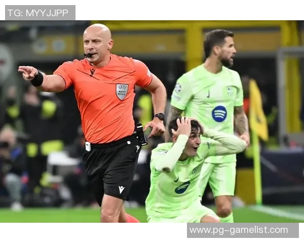 巴萨主场大胜里昂四球狂潮与争议判罚引发热议