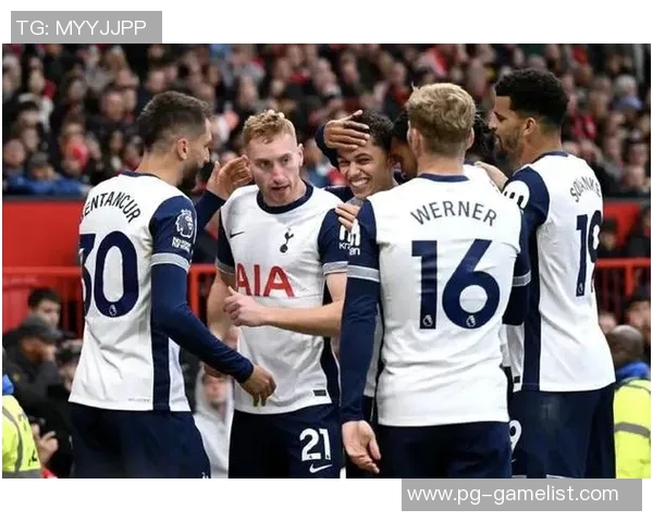 曼联逆袭热刺5-0晋级世界杯点球大战成全场焦点瞬间