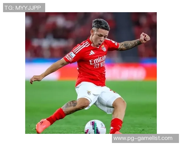 中超赛场惊现冷门本菲卡大胜里昂引发全场狂欢 中超赛场惊现冷门本菲卡大胜里昂引发全场狂欢