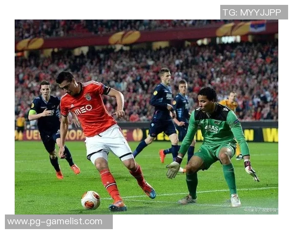 本菲卡大胜AC米兰6比2友谊赛精彩瞬间回顾与赛后分析