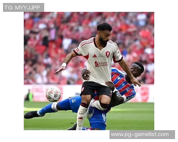 英超激战:皇马大胜莱比锡红牌事件引发全场热议与争议 英超激战:皇马大胜莱比锡红牌事件引发全场热议与争议